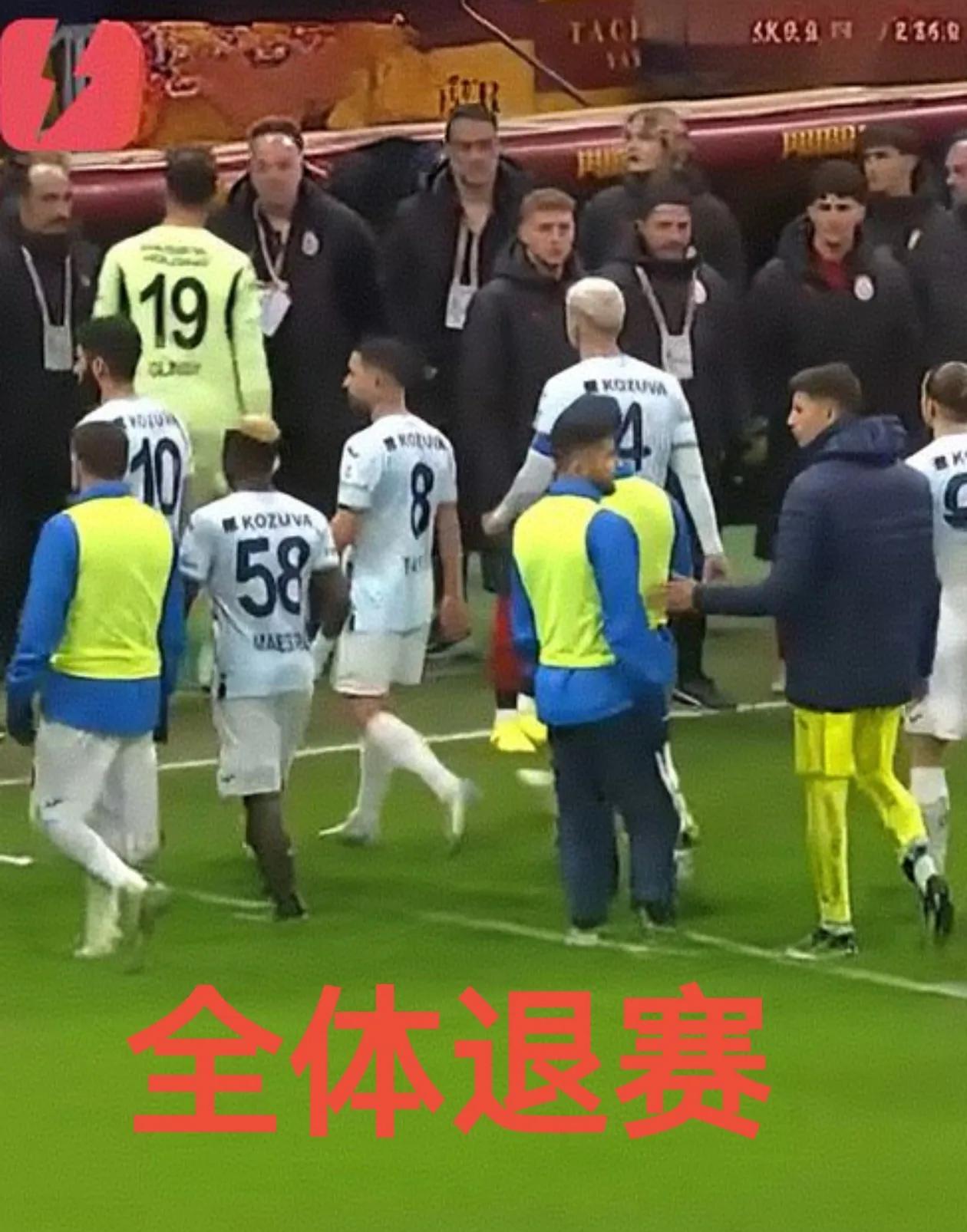 足球赛事冲刺终场，观众尖叫声震耳欲聋